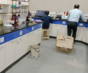 best laboratory furniture manufacturer
